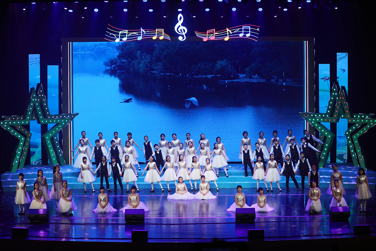 Children’s choral performance — arrangement by Zhuoyuan Li